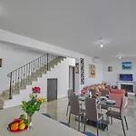 Pearl Villa