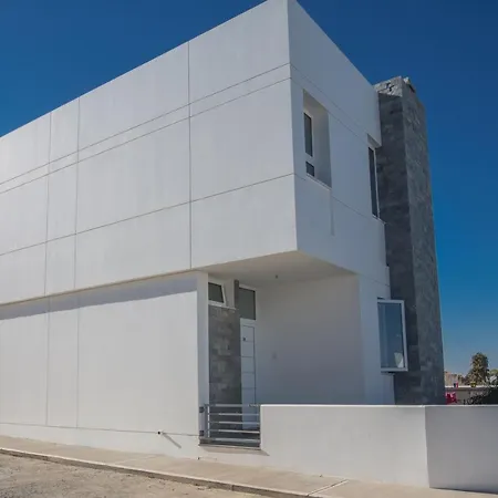Villa Pearl *