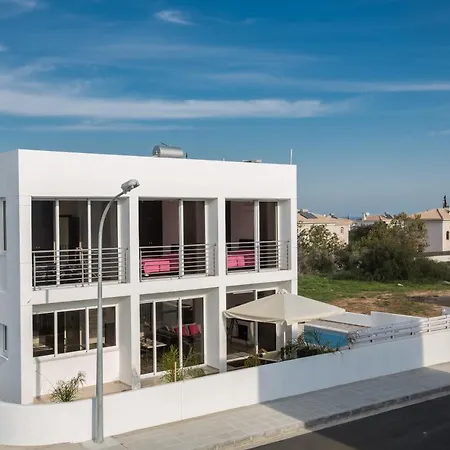 Villa Pearl *