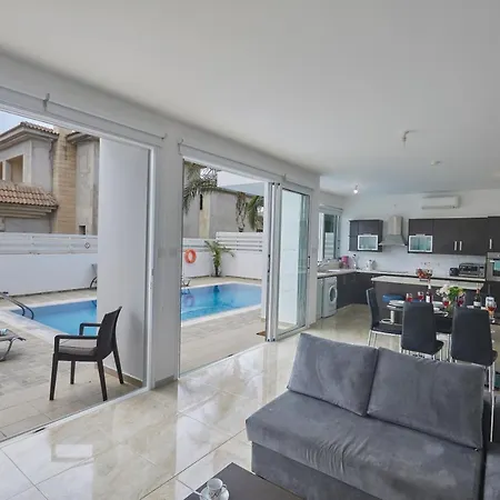 Pearl Villa Protaras