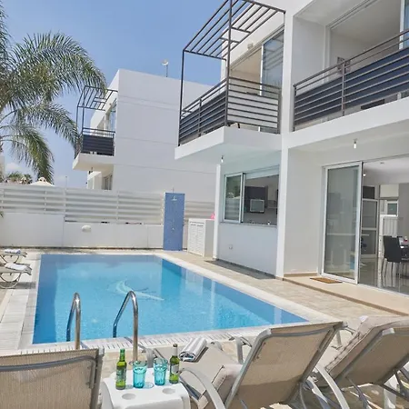 Villa Pearl *